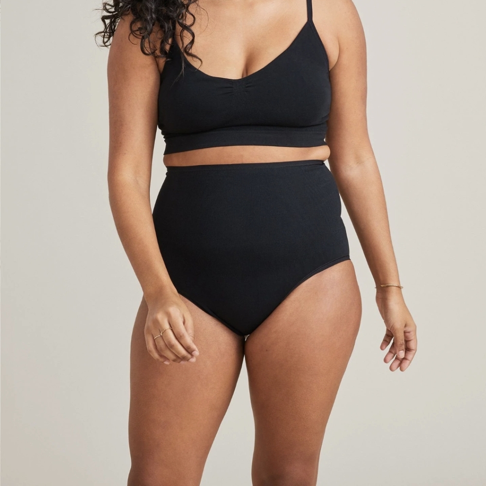 hatch essential pumping bra